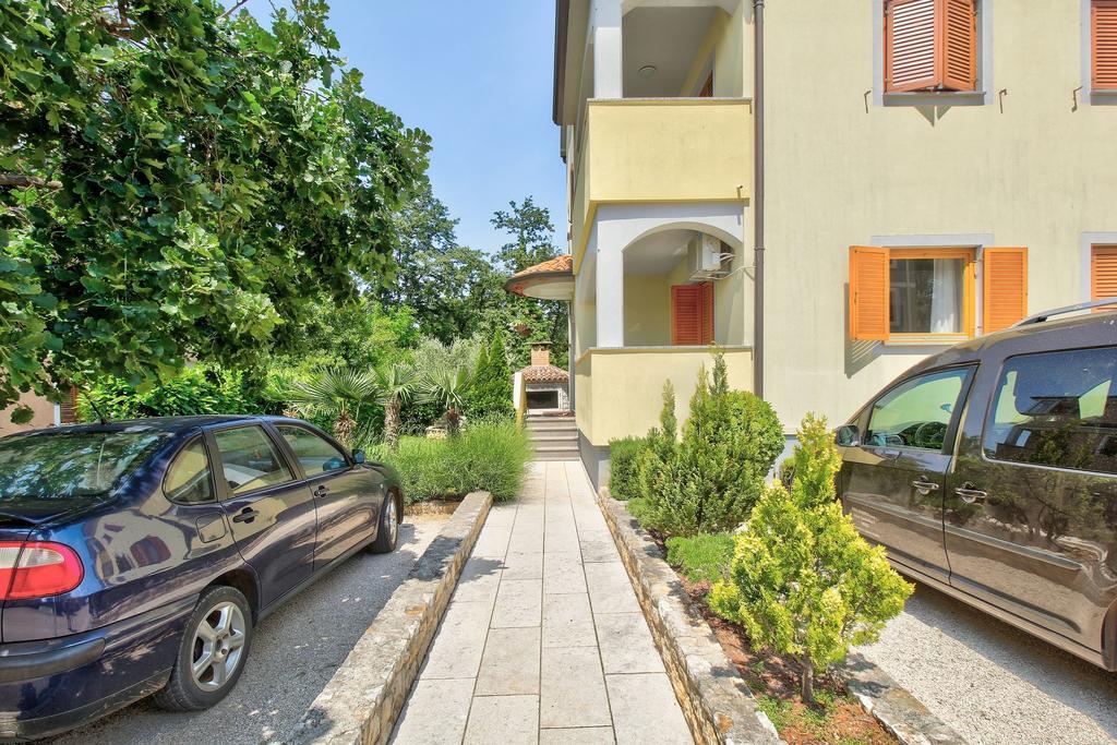 Apartments Vera Umag Exteriör bild