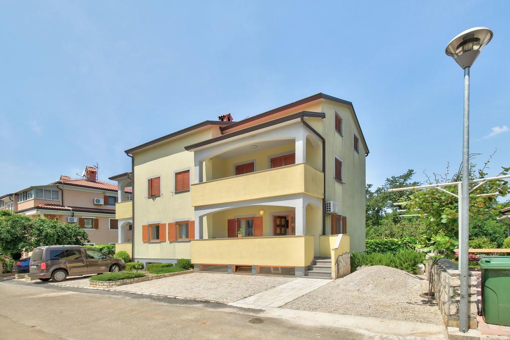 Apartments Vera Umag Exteriör bild