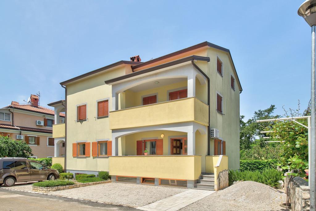 Apartments Vera Umag Exteriör bild