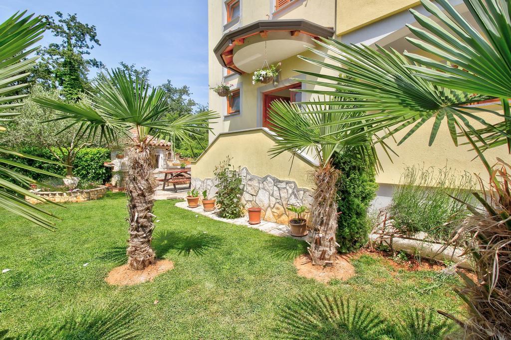 Apartments Vera Umag Exteriör bild